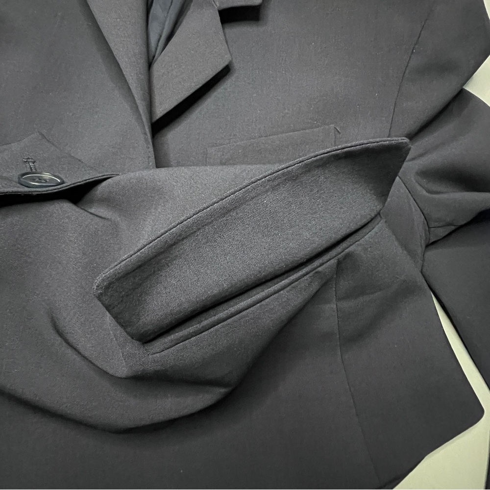 Theory virgin wool tailored single button navy bl… - image 4